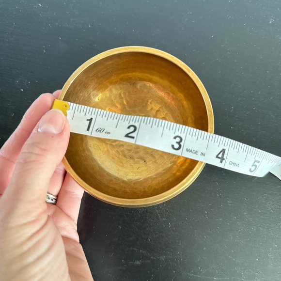 Unbranded | Brass Hammered Design Tibetan Singing Bowl Reduce Stress Circulation - Picture 4 of 6